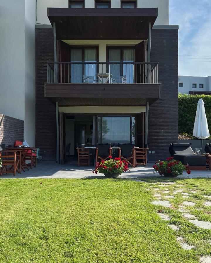 Heaven Luxury Villa Nea Roda Extérieur photo