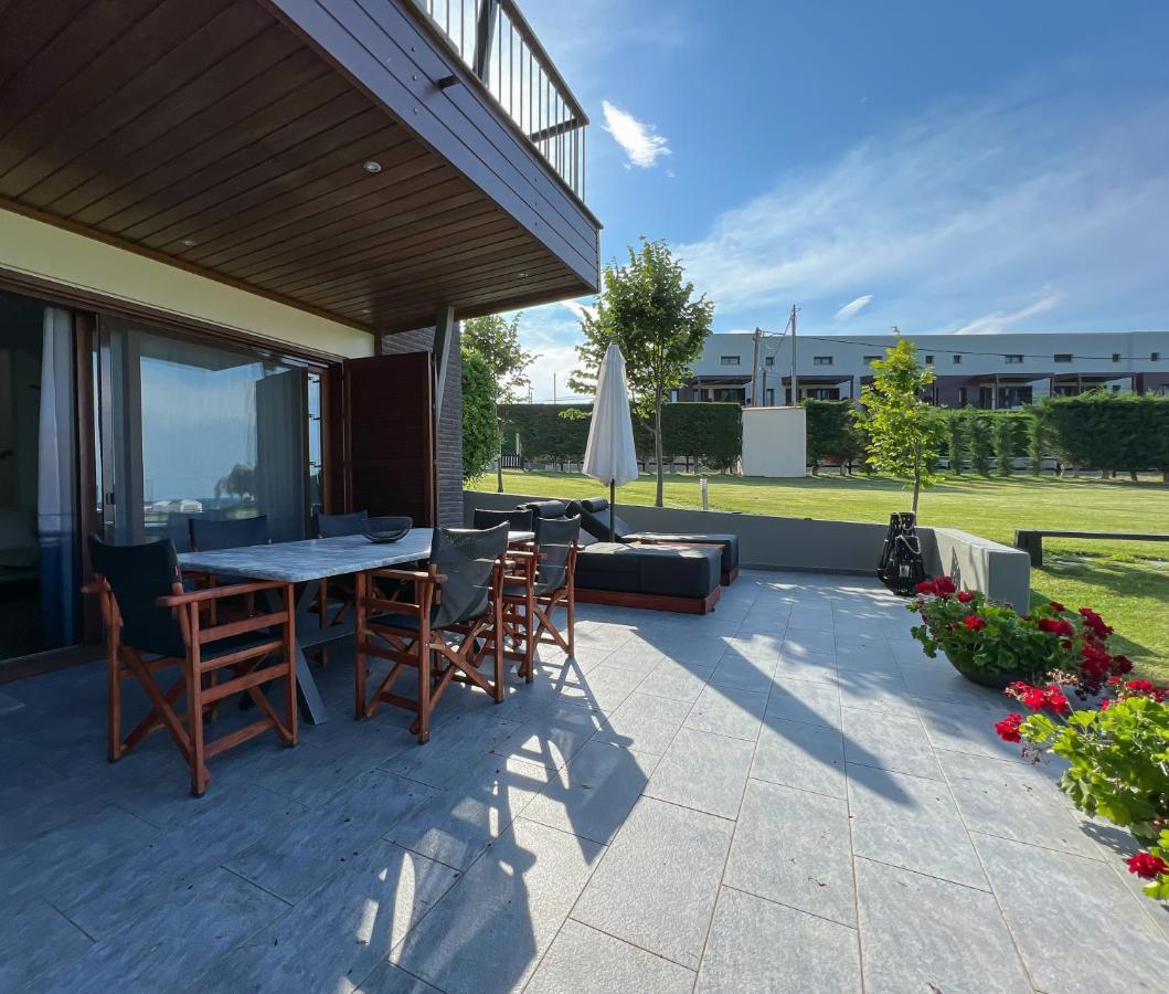 Heaven Luxury Villa Nea Roda Extérieur photo