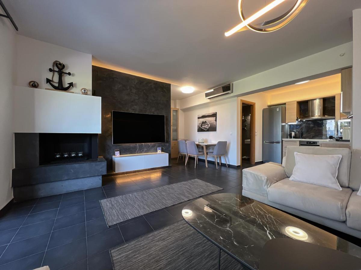 Heaven Luxury Villa Nea Roda Extérieur photo