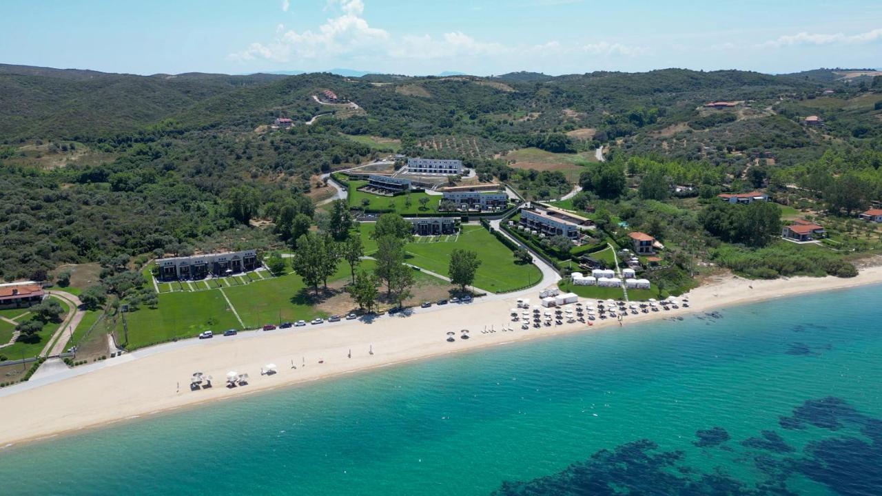 Heaven Luxury Villa Nea Roda Extérieur photo