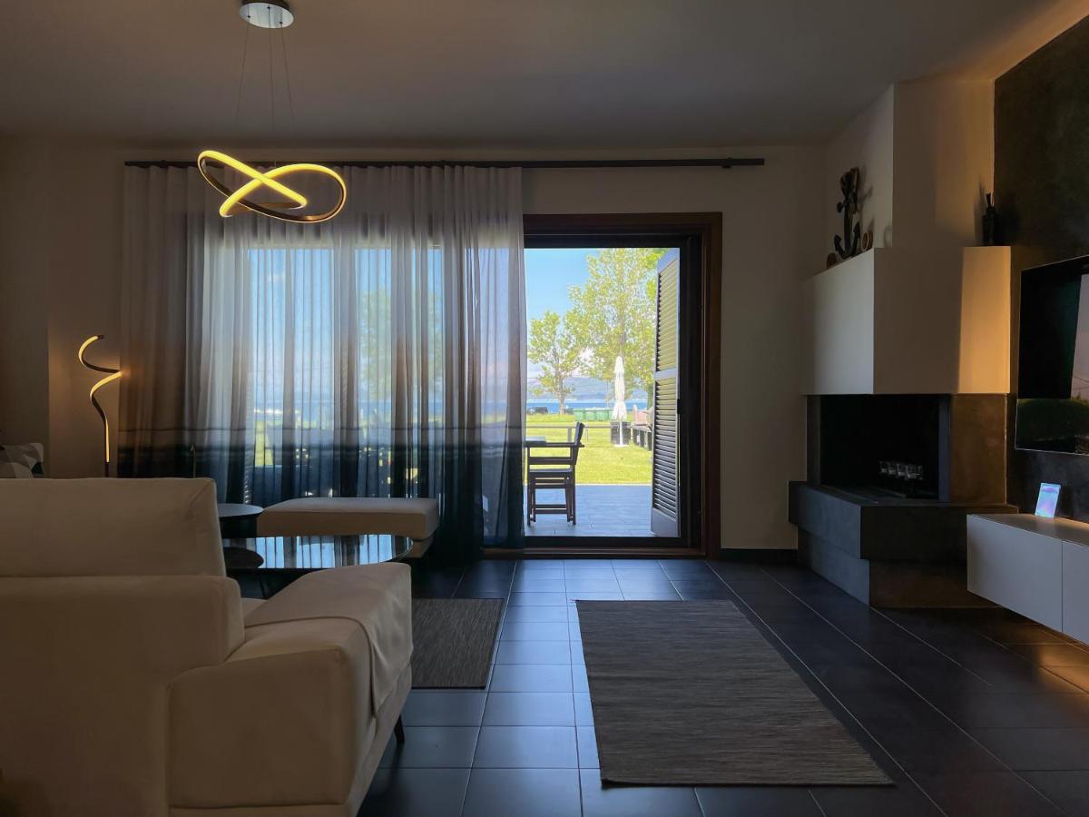 Heaven Luxury Villa Nea Roda Extérieur photo